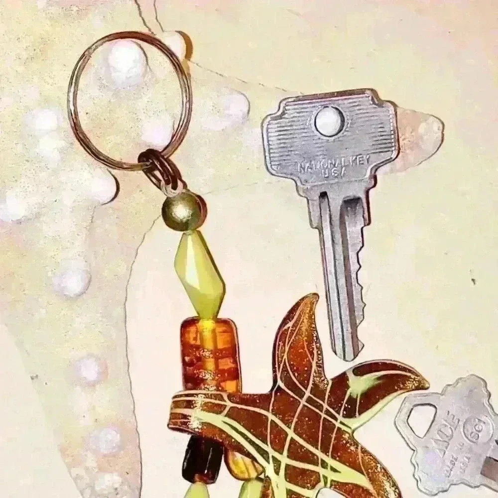 Beach Lover MURANO/Lampwork GLASS STARFISH Keychain Mirror Window Charm Hanging